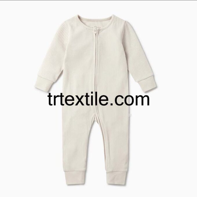 organic baby clothing product model 39 - trtextile.com image